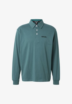 Polo a maniche lunghe color teal con colletto abbottonato e logo "eckō unltd." ricamato sul petto a sinistra.