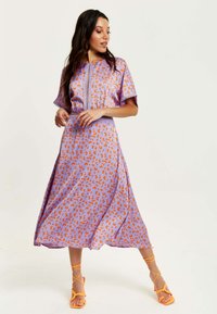 Liquorish CHEETAH PRINT MIDI WITH DETAILING - Day dress - multicoloured