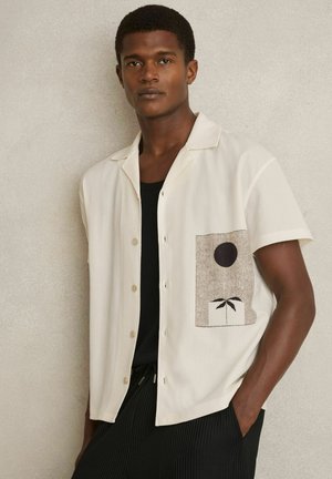 REGULAR FIT - COAST GRAPHIC PRINT CUBAN-COLLAR - Overhemd - white