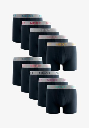 Set von zehn dunkelblauen Boxershorts mit elastischen Bündchen in verschiedenen Farben: Blau, Rosa und Gelb, mit dem aufgedruckten "NEXT"-Logo auf jeder.