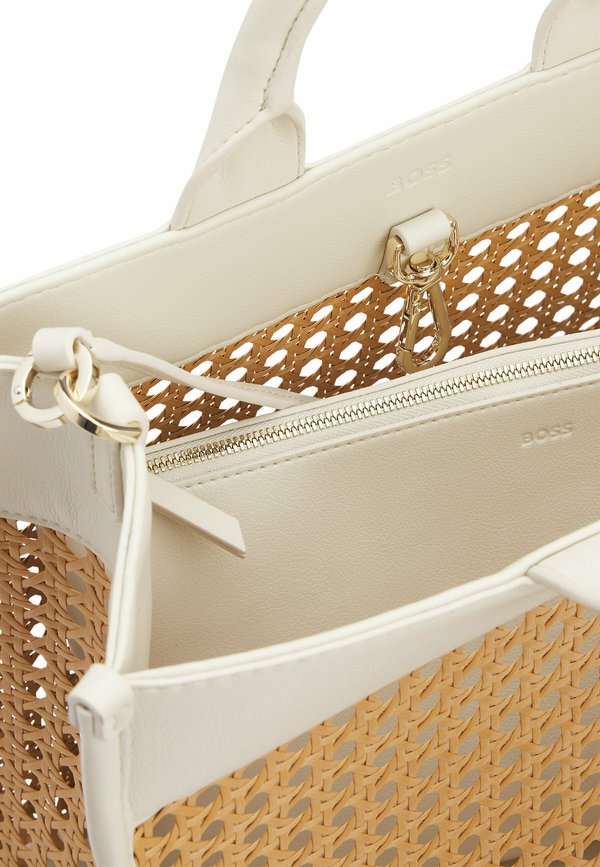 Handbag - natural three3