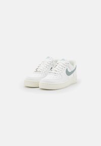 Nike Sportswear - AIR FORCE 1 '07 NEXT NATURE - Trainers - summit white/mica green/sail - 1