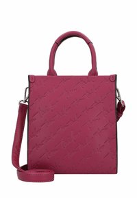 Sac à main rose en simili cuir texturé avec lettrage en relief. Dispose d'une poignée supérieure et d'une bandoulière détachable. Forme carrée.