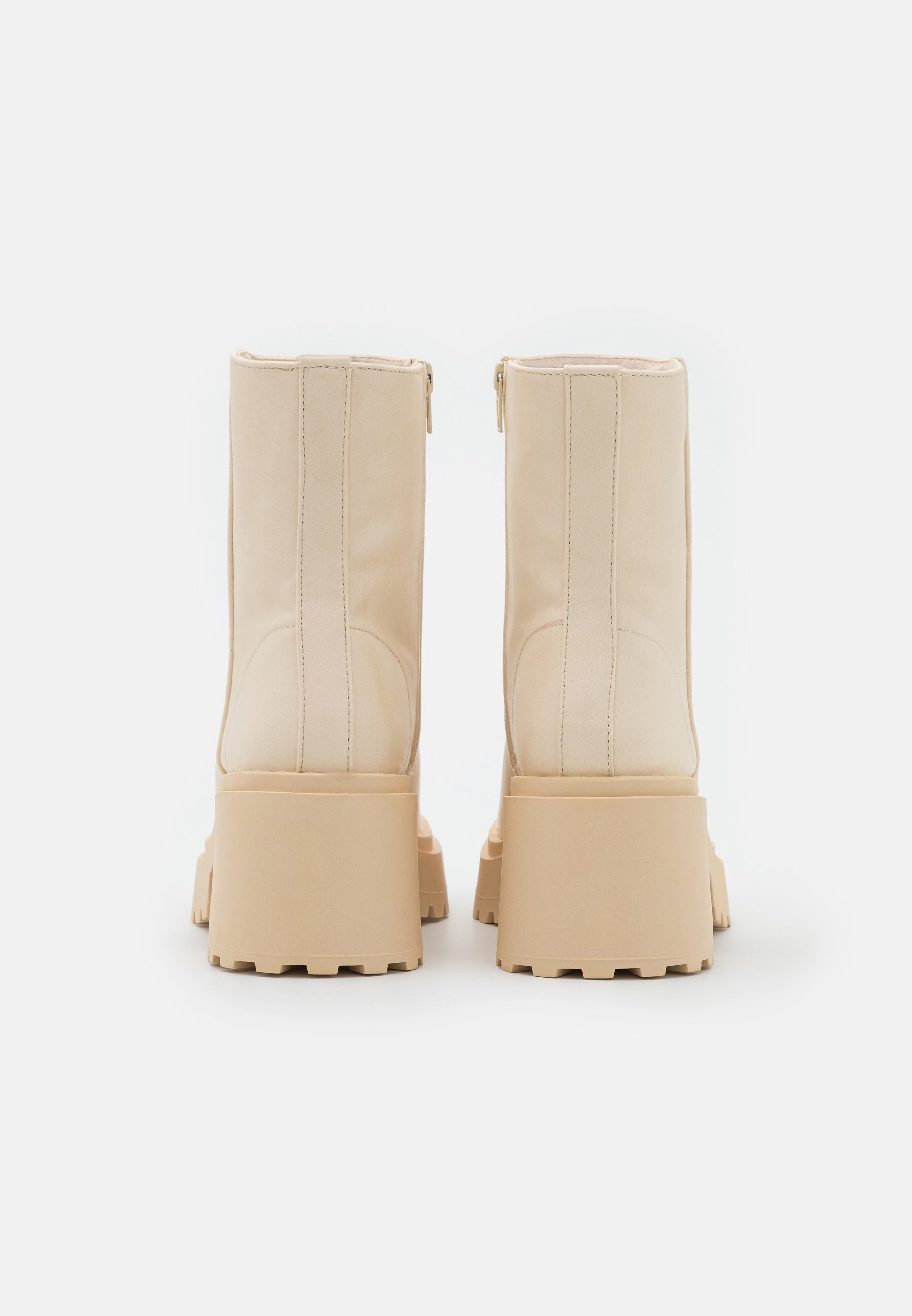 Rubi Shoes by Cotton On VEGAN SASKIA COMBAT SQUARE TOE HEEL BOOT - Bottines  à plateau - ecru mono/écru - ZALANDO.FR