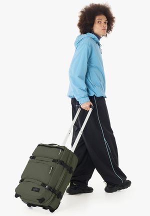 Eastpak, TRANSIT'R PLUS 2 ROLLEN KABINENTROLLEY 55 CM UNISEX - Wheeled suitcase - tarp forest