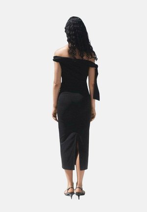 STRAPLESS WITH BOW DETAIL - Rochie tip creion - black