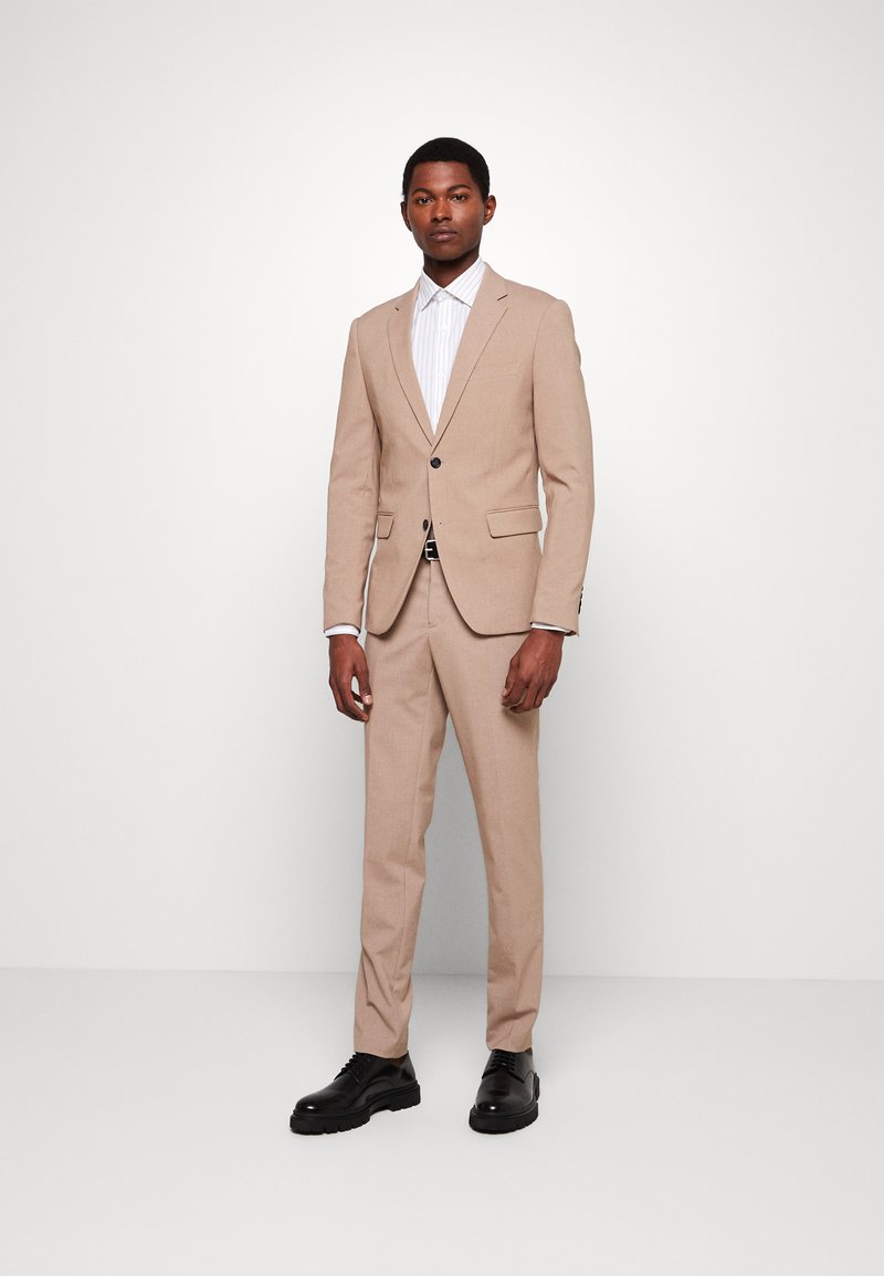 Lindbergh - MENS SUIT SET - Costum - beige mel, Extindeți