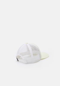 Patagonia TRUCKER HAT UNISEX - Boné - camp with friends/isla yellow