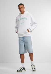 Upscale by Mister Tee HOODY - Hoodie - white