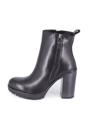 Stivaletti con plateau - nero