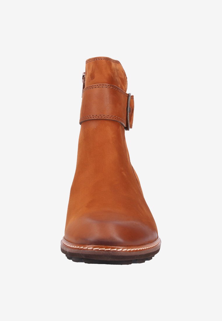 paul green ankle boots cognac