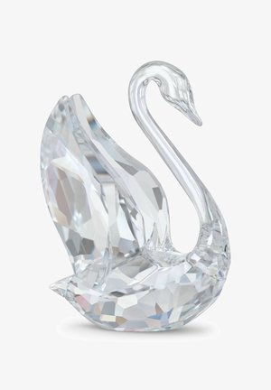 Figura di cigno di cristallo, superficie sfaccettata, trasparenza cristallina, collo elegante e curvo, base ampia, texture liscia e becco dettagliato.