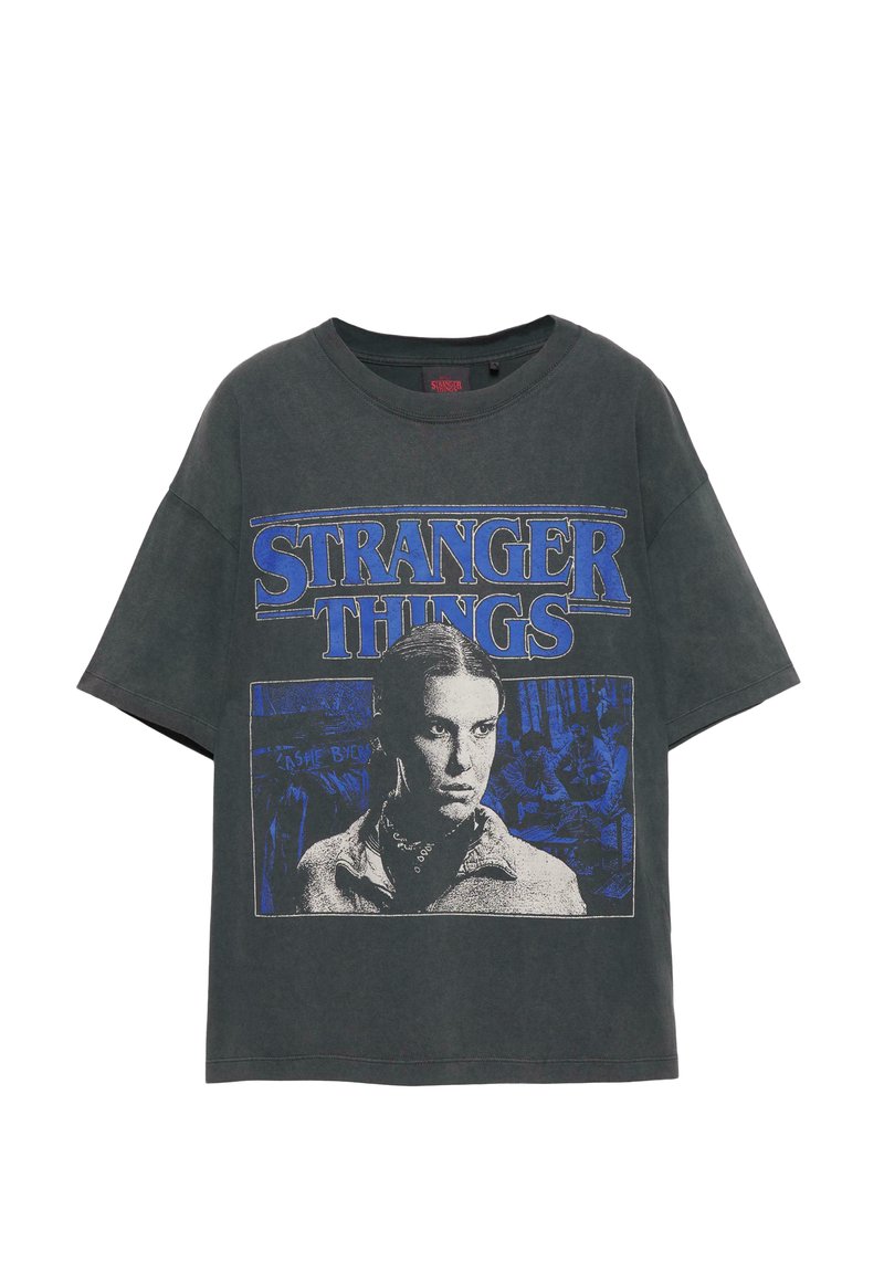 PULL&BEAR STRANGER THINGS - Print T-shirt - black - Zalando