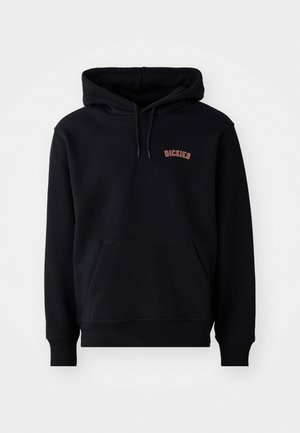 Hoodie noir en matière douce, doté d'une poche avant, de poignets côtelés, et d'un logo "DICKIES" brodé en rouge.