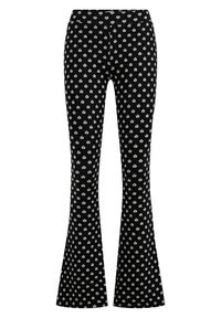 Černé rozšířené kalhoty s květinovým potiskem v bílé barvě, vyrobené z elastického materiálu. Mají přiléhavý pas a široký střih nohavic.
