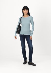 Rosemunde BERNADINE  REGULAR O NECK - Ilgarankovis viršutinės dalies drabužis - blue mist