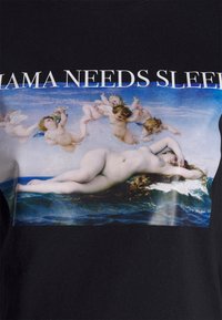 Even&Odd Maternity T-shirt estampada - black/multi-coloured