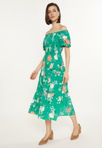 usha Nappali ruha - multicolor green