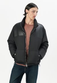 Replay WINTER PUFFER - Vinterjakker - black