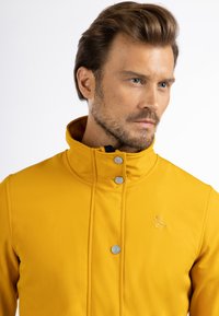 Schmuddelwedda ASHDOWN Outdoor jacket senf/mustard yellow