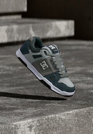 STAG - Sportcipő - grey