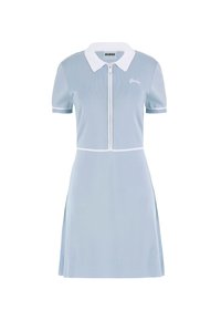 Vaaleansininen lyhythihainen polo-mekko, jossa on valkoinen kaulus, edessä vetoketju ja valkoiset reunukset hihoissa ja vyötäröllä, sekä sivuhaalareita.