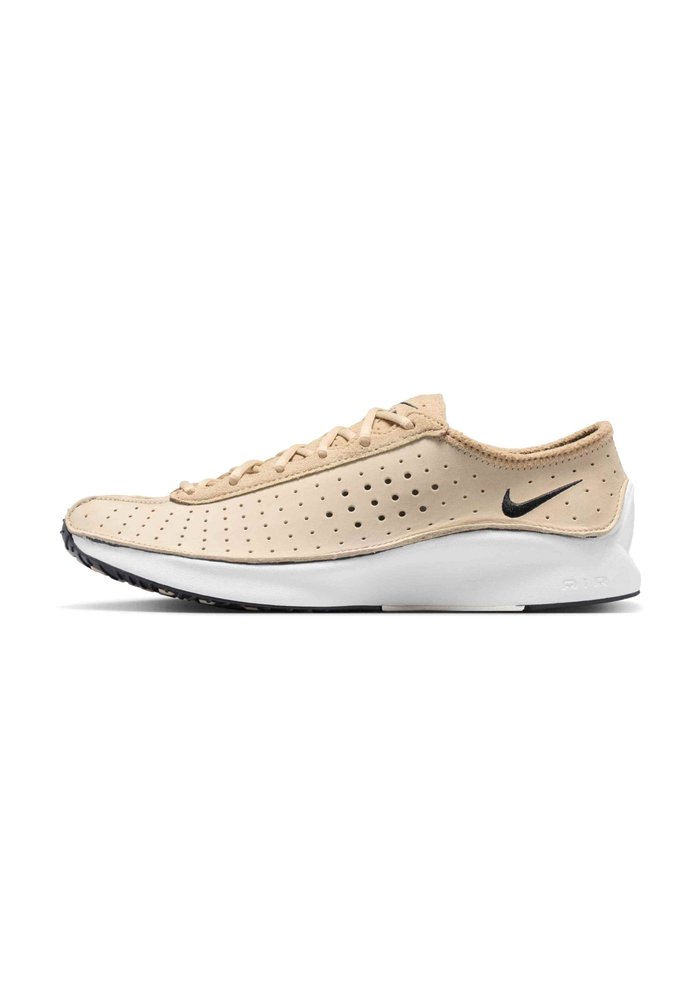 Nike W AIR SUPERFLY - Trainers - linen black-sail