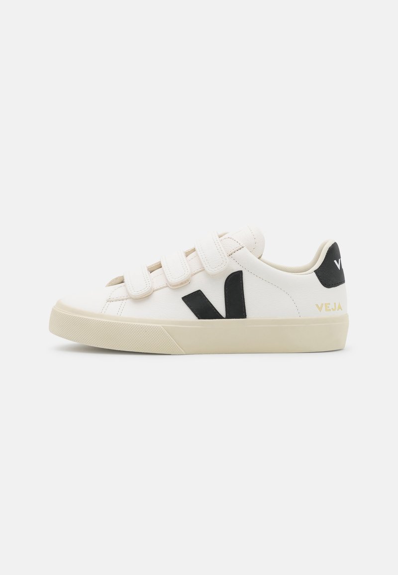 Veja RECIFE LOGO extra white/black/white