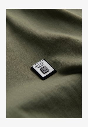 Ombre WITH CONTRASTING - T-Shirt basic - olive green