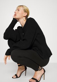 ONLY ONLRIO LIFE CARDIGAN - Jopica - black glitter