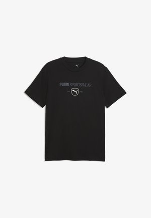 Sort kortærmet Puma sportst-shirt med logo og tekst "PUMA SPORTSWEAR EST. 1948" foran i midten.