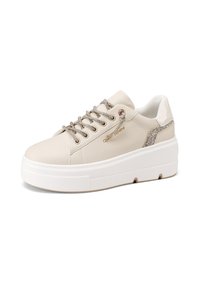 Sneaker sintetiche beige con una piattaforma bianca chunky, lacci decorativi in argento e un accento glitterato lungo il lato.