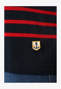 Niet geselecteerd, rich navy braise