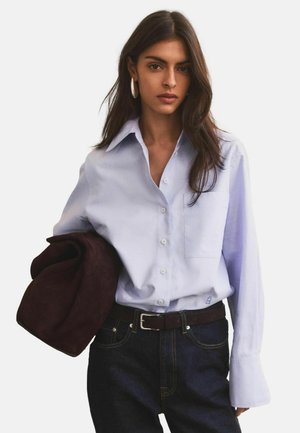 WITH EMBROIDERY DETAIL   - Blúzka so zapínaním na gombíky - blue