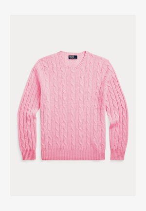 Pull rose en maille torsadée à col rond avec manches longues et bords côtelés, étiqueté Polo par Ralph Lauren.