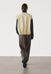 Massimo Dutti Liivi - yellow