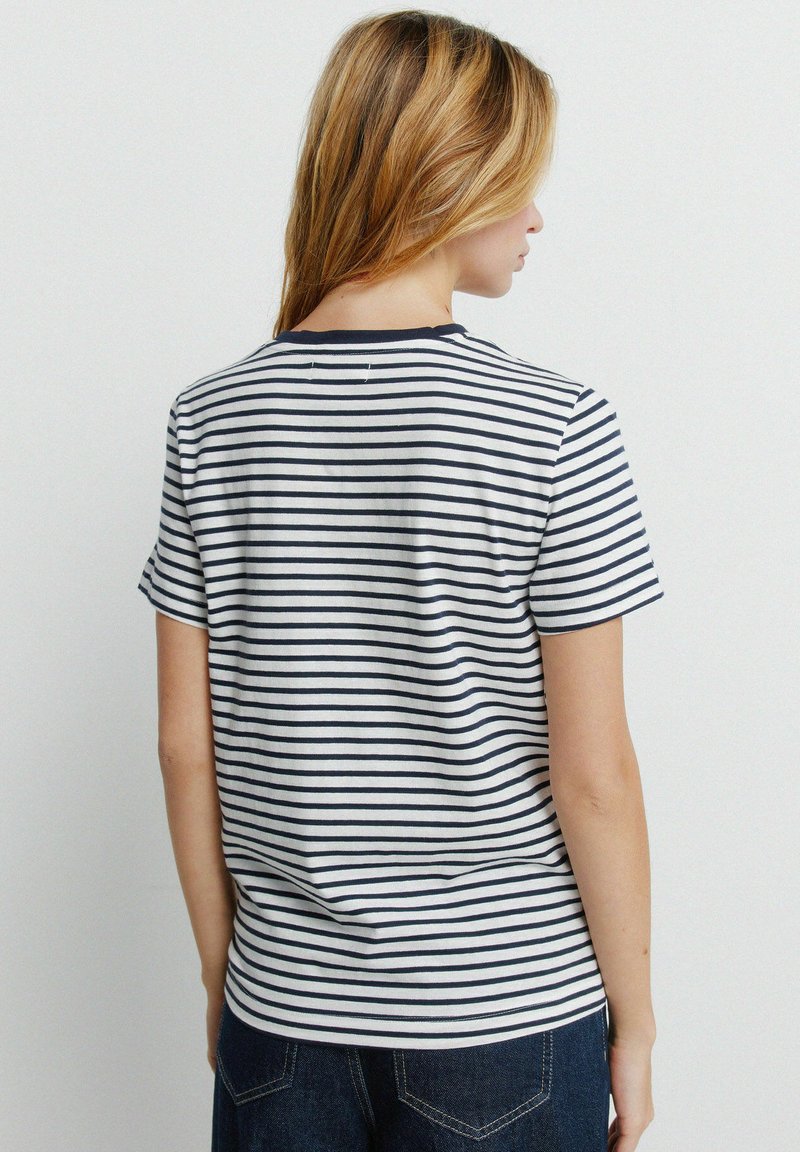 T-shirt Blanc Femme Springfield – Coupe Classique Manches Courtes, Taille S Neuf