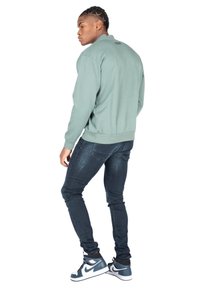 Wrong Friends BIRMINGHAM  - Sudadera - green