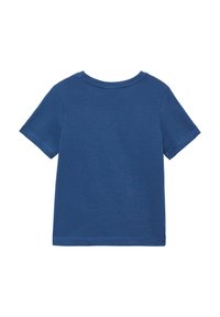 Blaues T-Shirt mit kurzen Ärmeln aus Baumwolle. Hat einen Rundhalsausschnitt, einen regulären Schnitt und minimale Nähte. Rückansicht gezeigt.