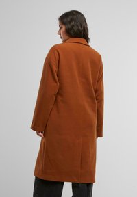 Urban Classics LONG - Klasický kabát - foxbrown