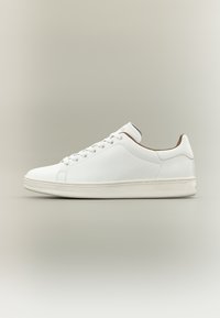 Sélectionné, white