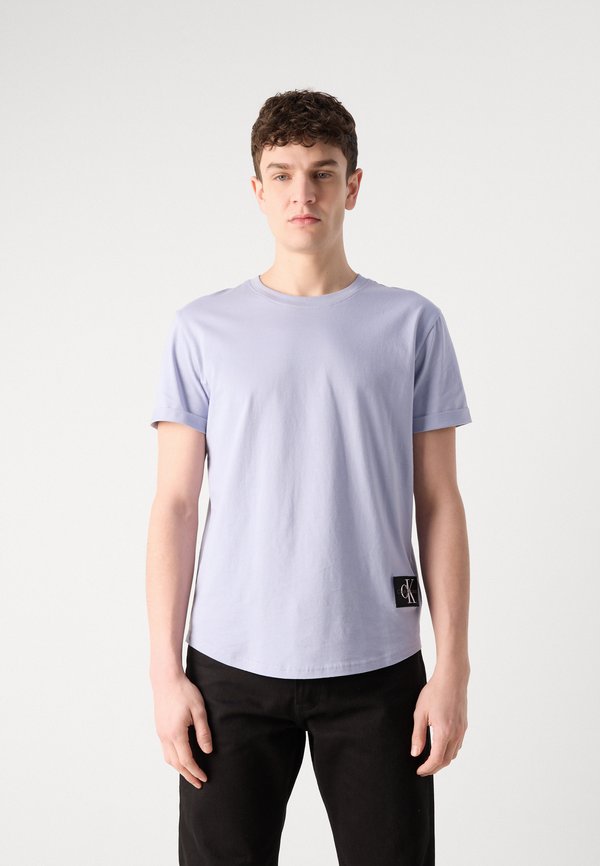BADGE TURN UP SLEEVE - Basic T-shirt - aleutian3