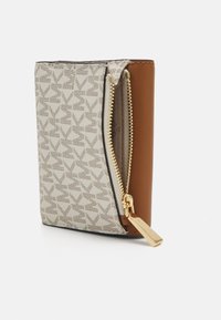 MICHAEL Michael Kors GREENWICH TRIFOLD - Lommebok - vanilla