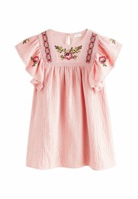 Helles rosafarbene Kleid mit schwingenden Ärmeln, das über florale Stickereien, strukturierte Stoffe und eine Spitzenverzierung entlang des Ausschnitts und der Ärmel verfügt.