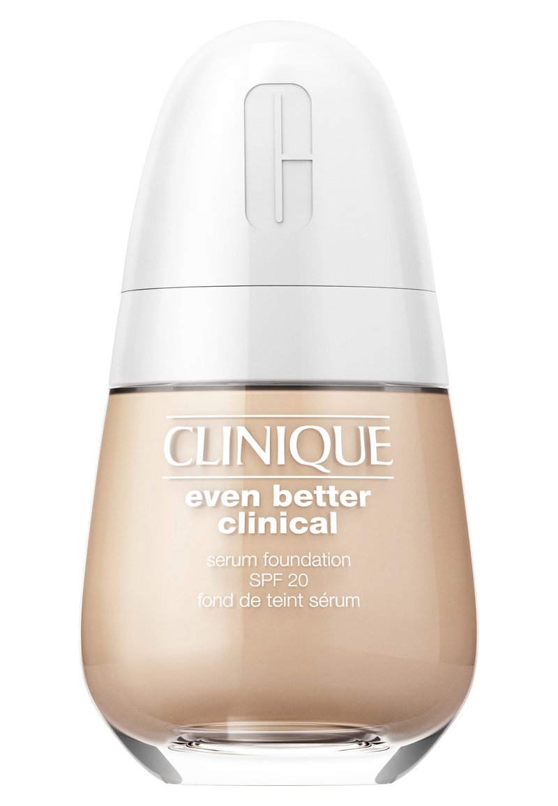 Clinique Even Better Clinical Serum Foundation, durchsichtige braune Flüssigkeit in einem runden Glasbehälter mit weißem Deckel und prägnantem Logo. SPF 20.