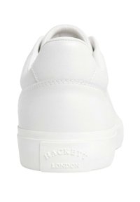 Zapatilla blanca de cuero con un tacón redondeado, costuras tonales y una suela de goma texturizada. "Hackett London" grabado en la lengüeta del talón.