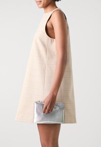 Coccinelle ALIAS - Pochette - silver coloured