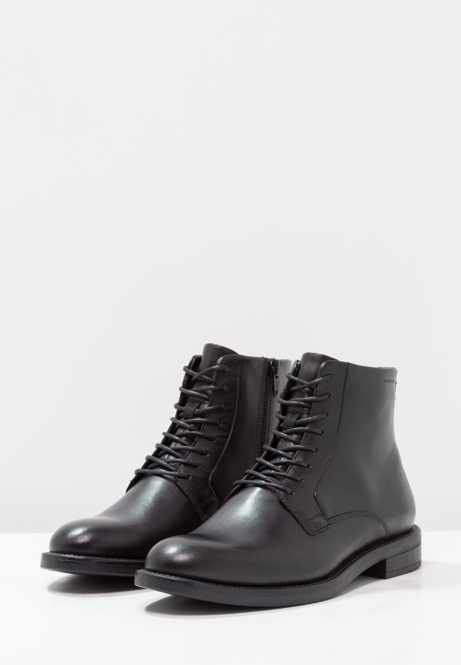 zalando vagabond amina