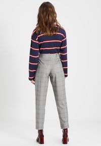 Topshop Petite Tygbyxor - grey