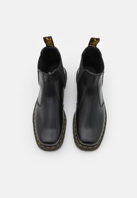 Dr. Martens Kotníkové boty - black